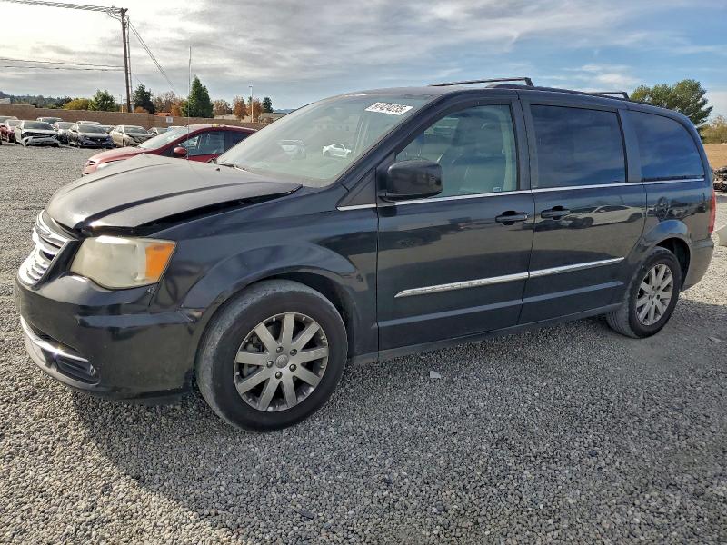 CHRYSLER TOWN & COU 2014 with VIN 2C4RC1BG9ER126630 - Photo from auction