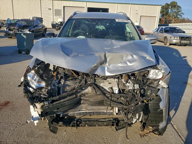 Photo 5 from auction – 2020 NISSAN ROGUE with VIN JN8AT2MT8LW016030