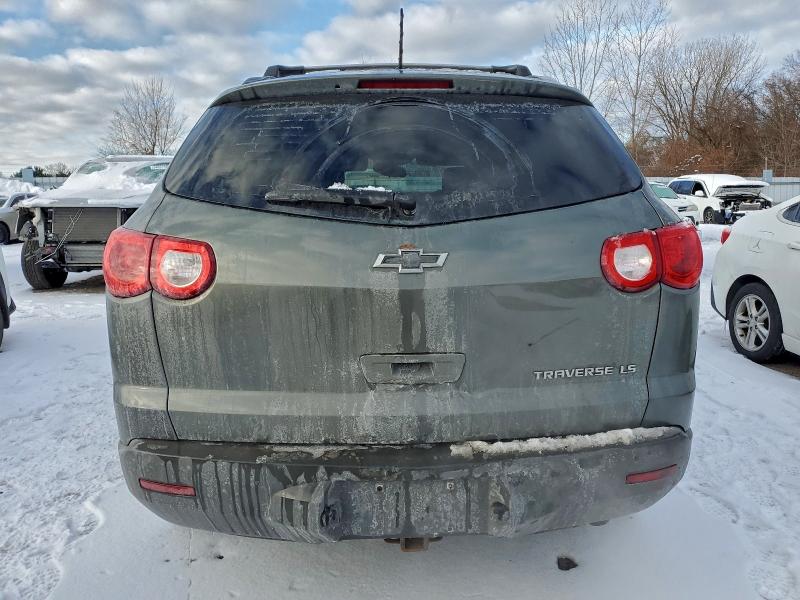 Photo 6 from auction – 2011 CHEVROLET TRAVERSE L with VIN 1GNKREED2BJ260542
