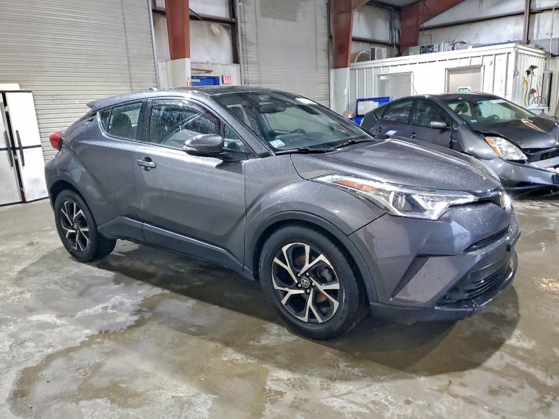 Photo 4 from auction – 2018 TOYOTA C-HR XLE with VIN NMTKHMBX4JR025175