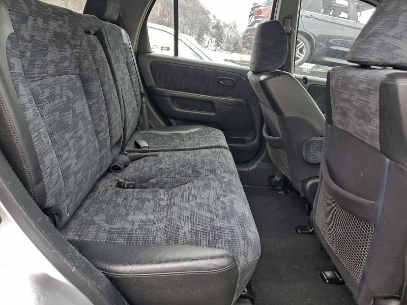 Photo 11 from auction – 2004 HONDA CR-V with VIN SHSRD78404U231623