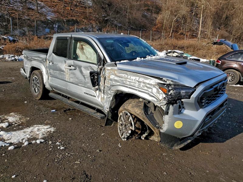 Photo 4 from auction – 2024 TOYOTA TACOMA DOU with VIN 3TMLB5JN2RM083083