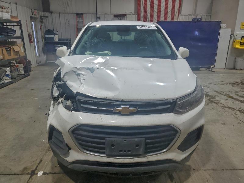 Photo 5 from auction – 2017 CHEVROLET TRAX LS with VIN 3GNCJNSB9HL226551