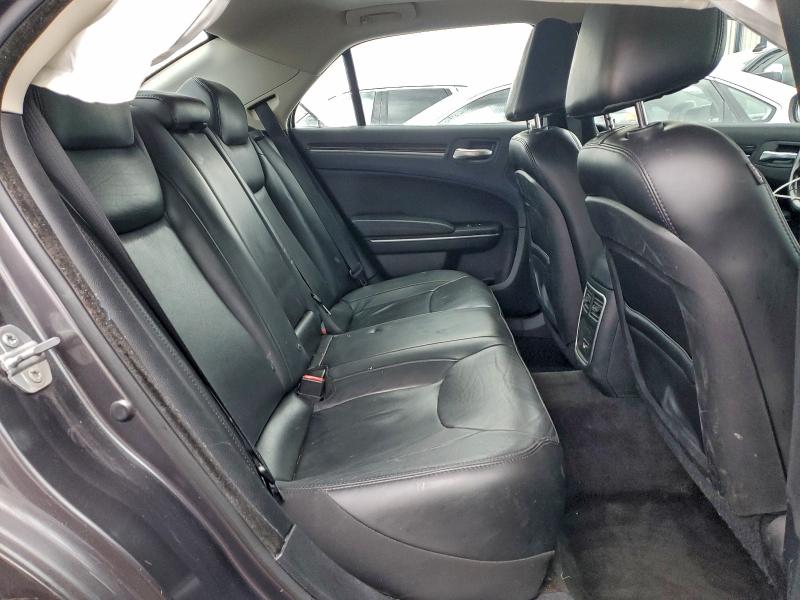 Photo 10 from auction – 2015 CHRYSLER 300 LIMITE with VIN 2C3CCARGXFH831377