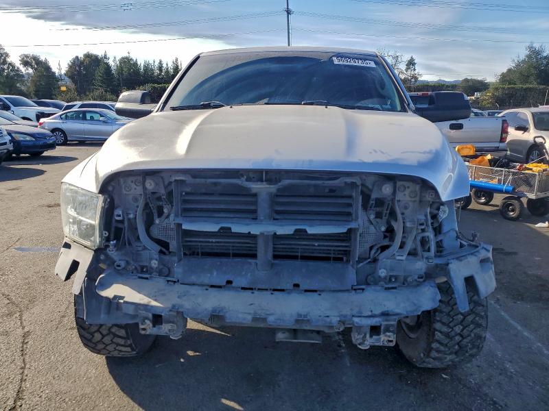 Photo 5 from auction – 2015 RAM 1500 ST with VIN 1C6RR7KM5FS533262