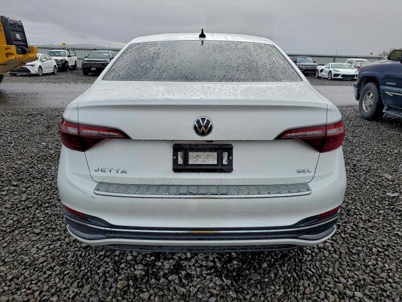 Photo 6 from auction – 2024 VOLKSWAGEN JETTA with VIN 3VWGM7BU3RM011917