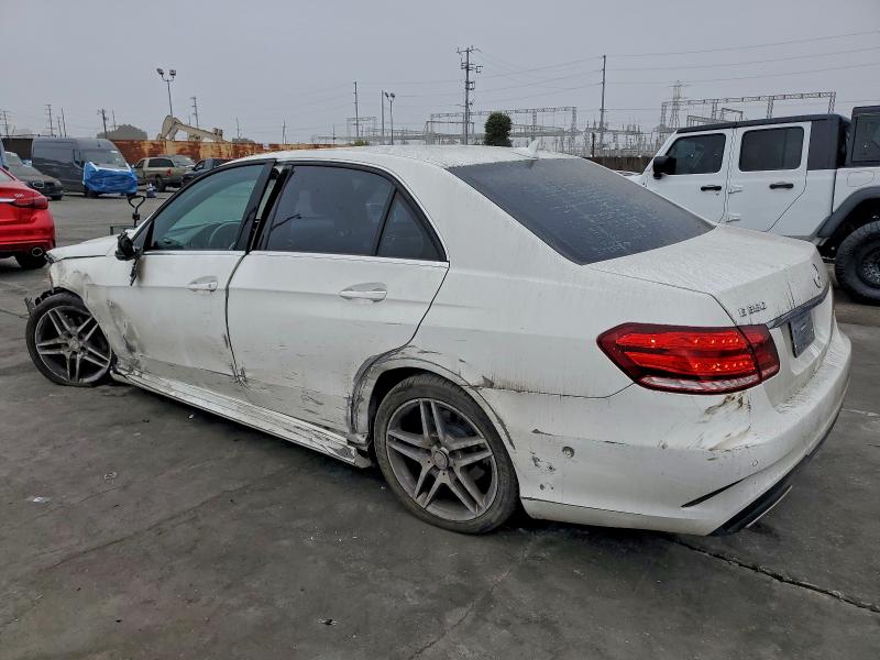 Photo 2 from auction – 2015 MERCEDES-BENZ E 350 with VIN WDDHF5KB2FB144214