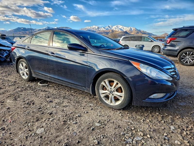Photo 4 from auction – 2013 HYUNDAI SONATA SE with VIN 5NPEC4AC7DH633083
