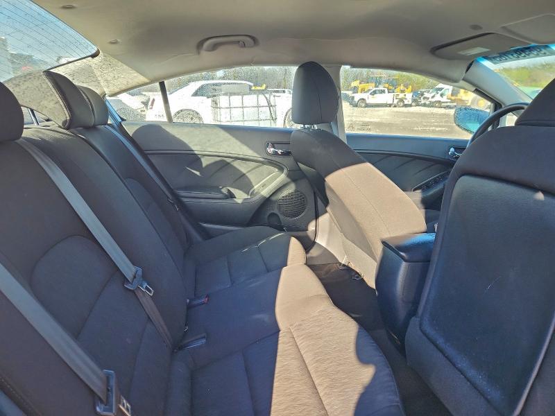 Photo 10 from auction – 2016 KIA FORTE LX with VIN KNAFK4A66G5492252