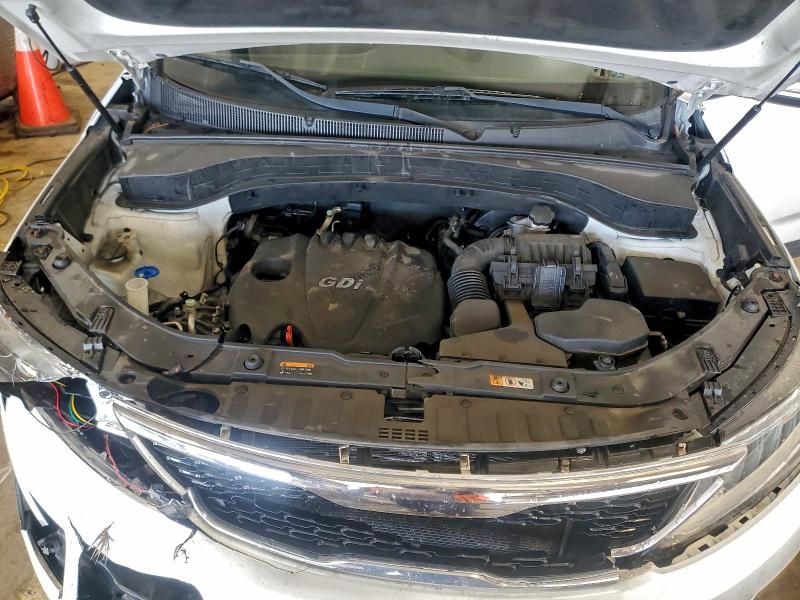 Photo 11 from auction – 2015 KIA SORENTO with VIN 5XYKTCA66FG628281