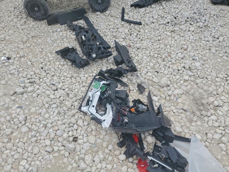 Photo 12 from auction – 2003 CADILLAC DEVILLE with VIN 1G6KD54Y33U158973