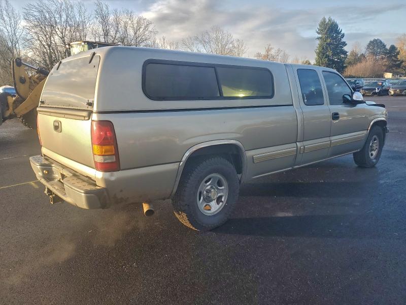 Photo 3 from auction – 2001 CHEVROLET SILVERADO with VIN 1GCEC19T91E306506