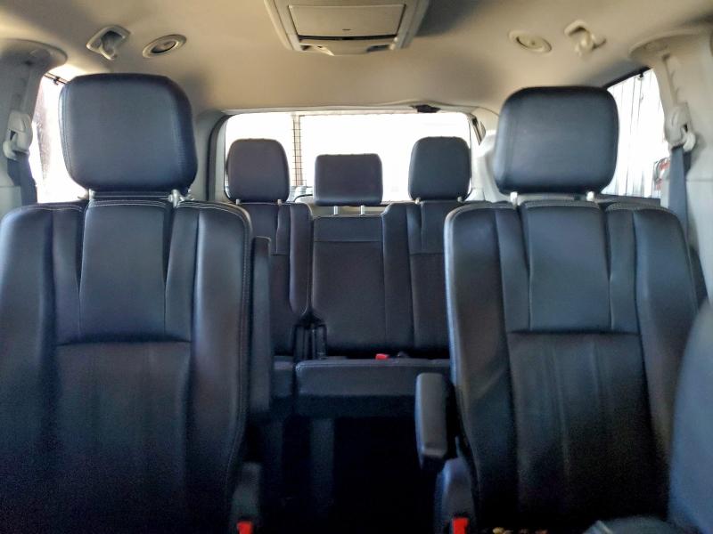 Photo 10 from auction – 2013 CHRYSLER TOWN & COU with VIN 2C4RC1CG0DR708340