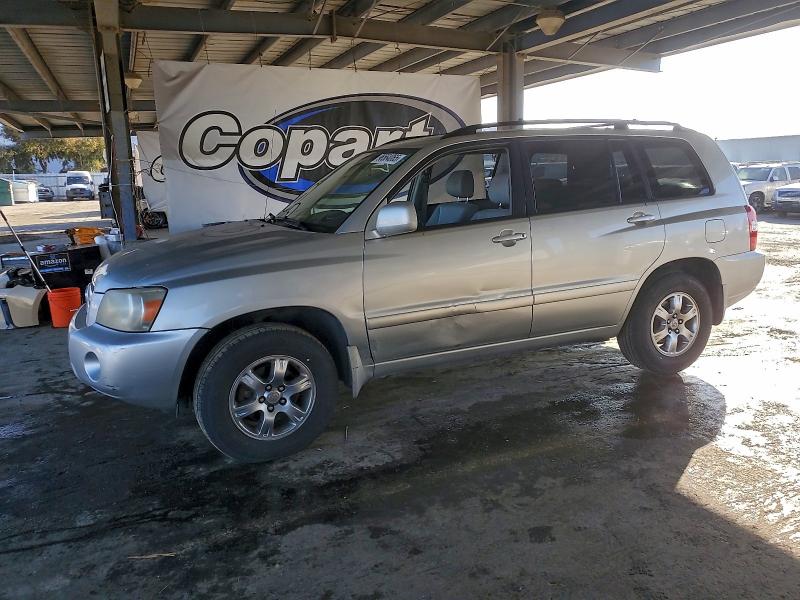 TOYOTA HIGHLANDER 2004 with VIN JTEDP21A440022617 - Photo from auction
