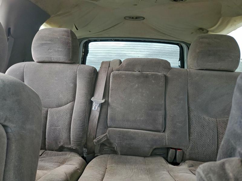 Photo 10 from auction – 2004 CHEVROLET TAHOE with VIN 1GNEC13Z24R232136