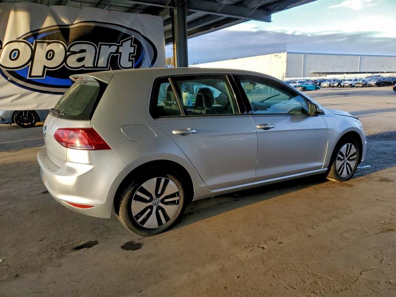 Photo 3 from auction – 2016 VOLKSWAGEN E-GOLF SE with VIN WVWKP7AU3GW912658