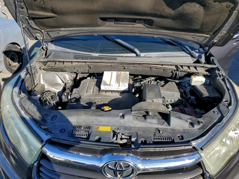 Photo 12 from auction – 2015 TOYOTA HIGHLANDER with VIN 5TDYKRFH0FS080078