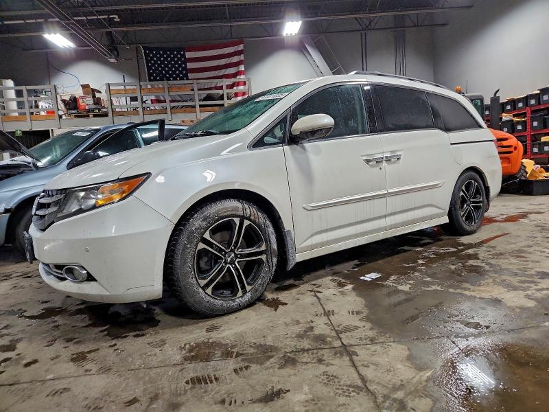 Photo 1 from auction – 2014 HONDA ODYSSEY TO with VIN 5FNRL5H92EB006003