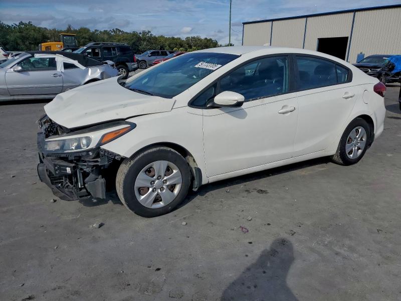 KIA FORTE LX 2017 with VIN 3KPFK4A79HE032374 - Photo from auction