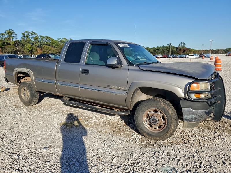 Photo 4 from auction – 2001 GMC SIERRA C25 with VIN 1GTHC29U11E185658
