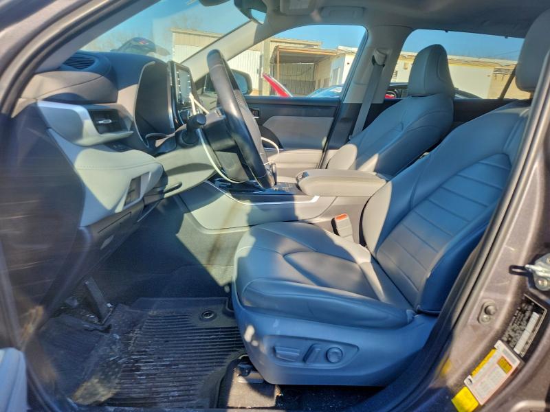 Photo 7 from auction – 2021 TOYOTA HIGHLANDER with VIN 5TDGZRBH7MS540976