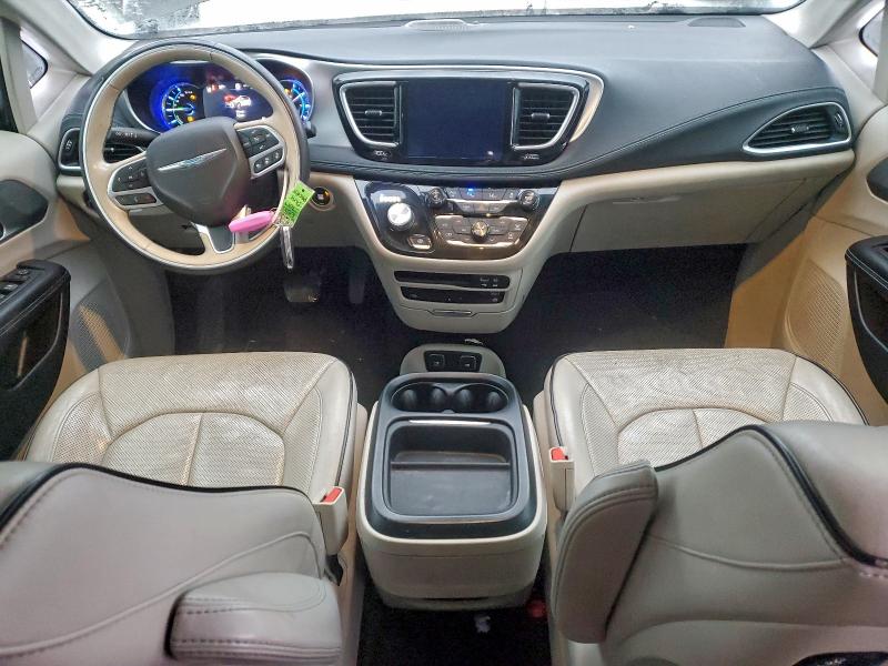 Photo 8 from auction – 2017 CHRYSLER PACIFICA E with VIN 2C4RC1N7XHR723723