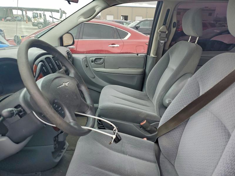 Photo 7 from auction – 2006 CHRYSLER TOWN & COU with VIN 1A4GP44R46B602563