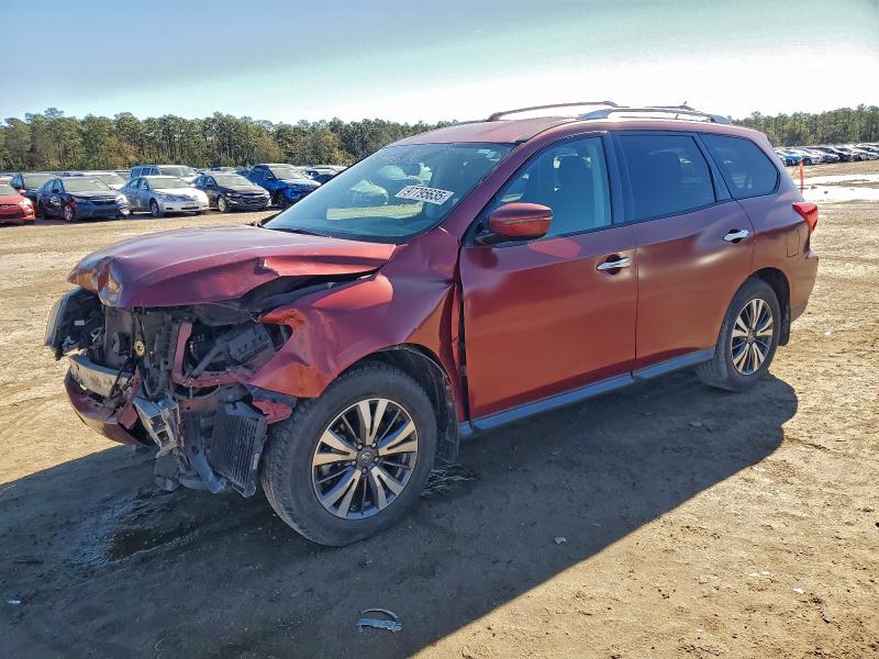 NISSAN PATHFINDER 2017 with VIN 5N1DR2MN1HC900307 - Photo from auction