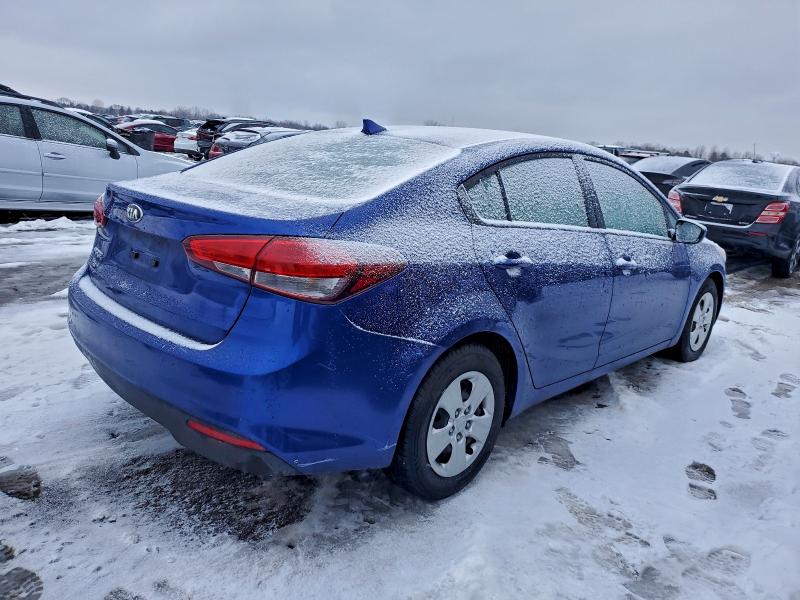 Photo 3 from auction – 2017 KIA FORTE LX with VIN 3KPFK4A7XHE095564