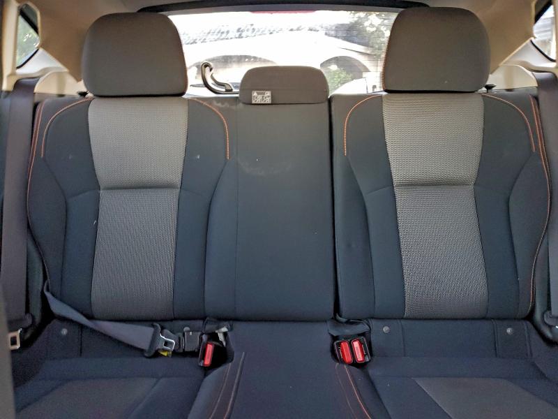 Photo 10 from auction – 2018 SUBARU CROSSTREK with VIN JF2GTABC6JH325131