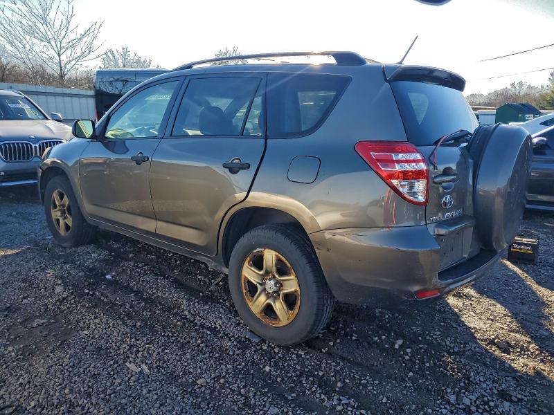 Фото 2 с аукциона – 2010 TOYOTA RAV4 с VIN JTMBF4DV2A5031999