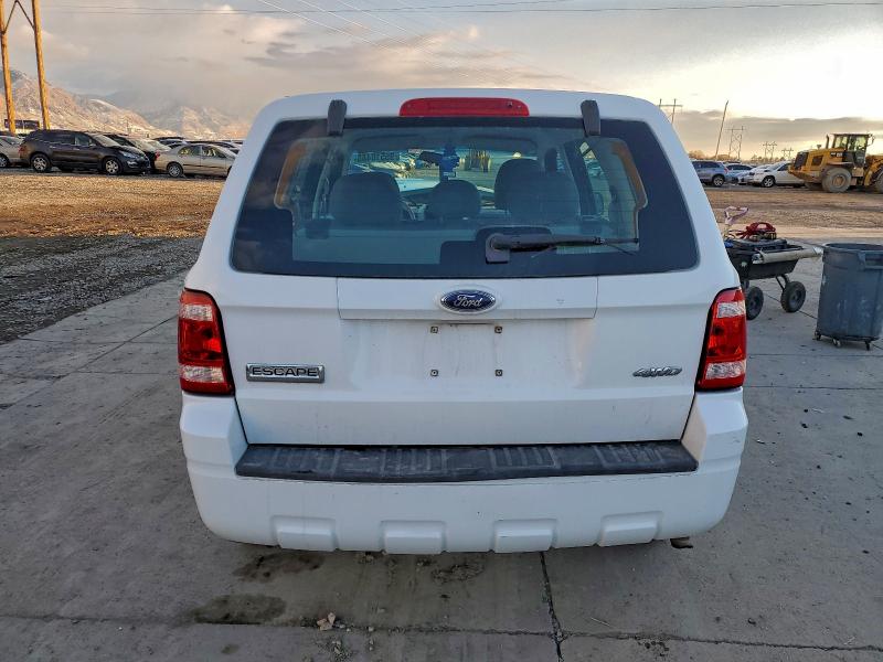 Photo 6 from auction – 2009 FORD ESCAPE XLS with VIN 1FMCU92739KB46745