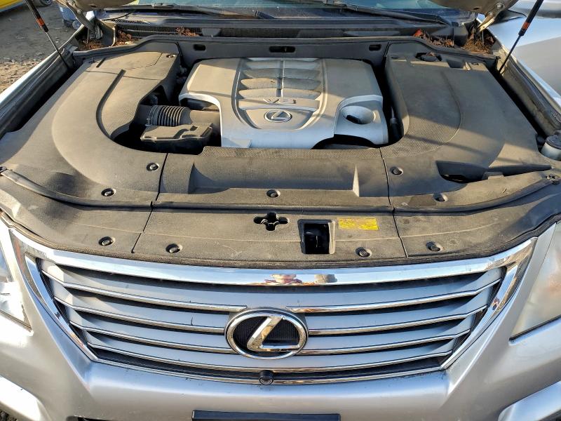 Photo 12 from auction – 2011 LEXUS LX 570 with VIN JTJHY7AX2B4061729