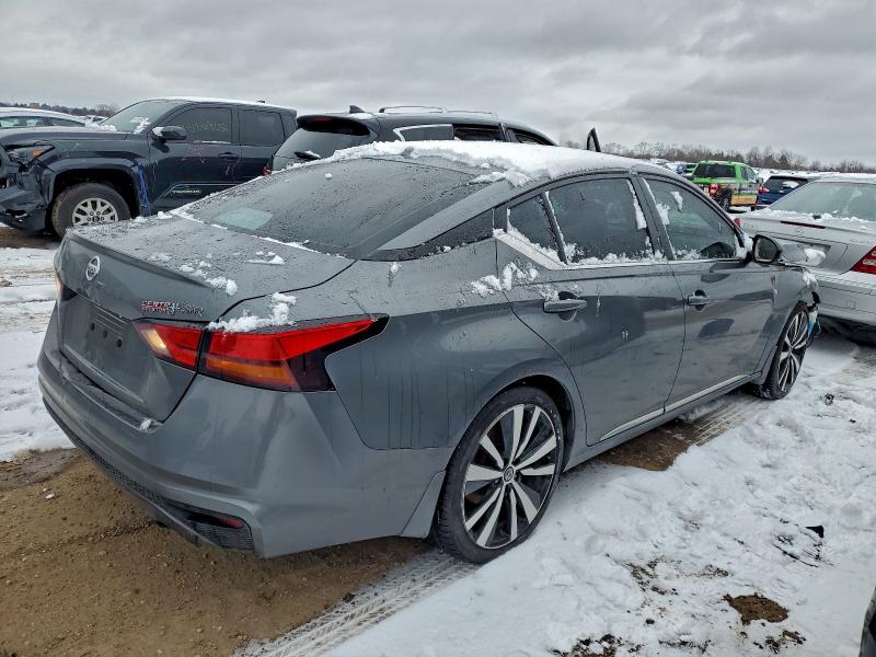 Photo 3 from auction – 2019 NISSAN ALTIMA SR with VIN 1N4BL4CVXKN314247