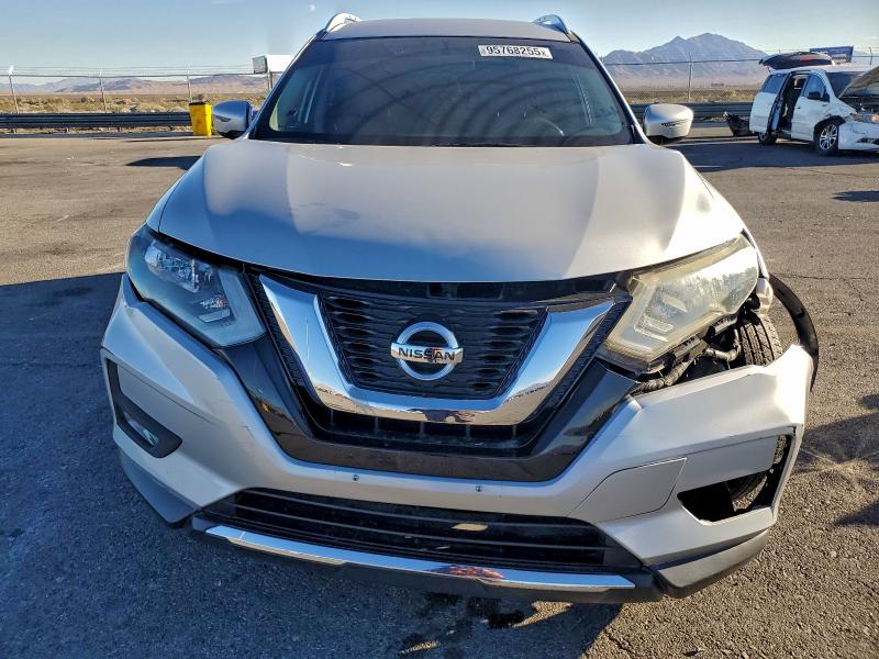 Photo 5 from auction – 2017 NISSAN ROGUE S with VIN JN8AT2MT0HW140137