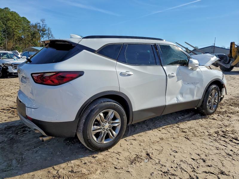 Photo 3 from auction – 2021 CHEVROLET BLAZER 3LT with VIN 3GNKBDRS6MS510292