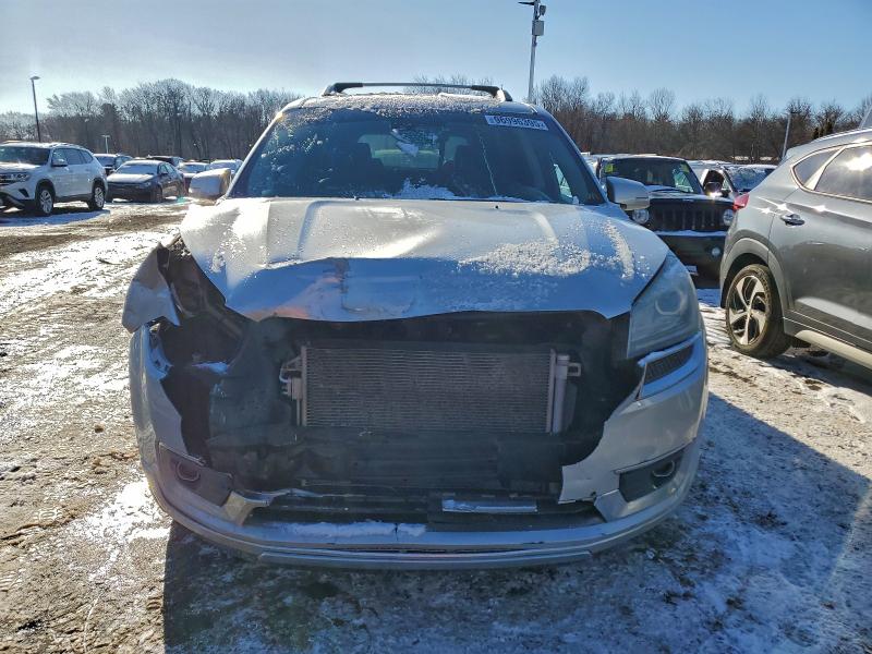 Photo 5 from auction – 2016 GMC ACADIA DEN with VIN 1GKKVTKD8GJ179750