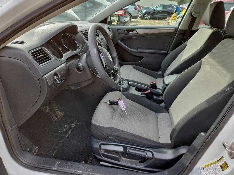 Photo 7 from auction – 2017 VOLKSWAGEN JETTA S with VIN 3VW2B7AJ7HM387123