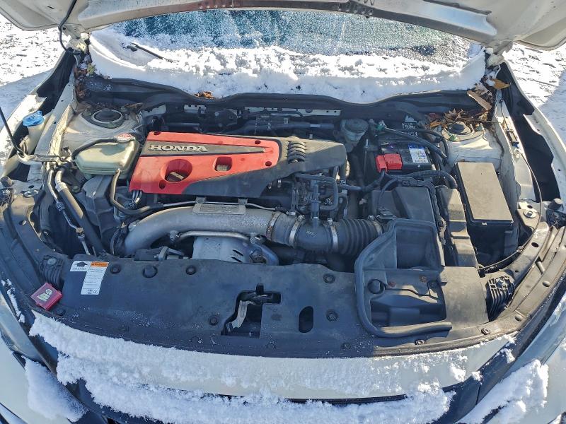 Photo 11 from auction – 2018 HONDA CIVIC TYPE with VIN SHHFK8G79JU201242