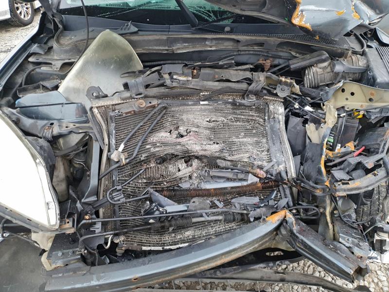 Photo 12 from auction – 2004 HONDA PILOT with VIN 5FNYF18534B005417