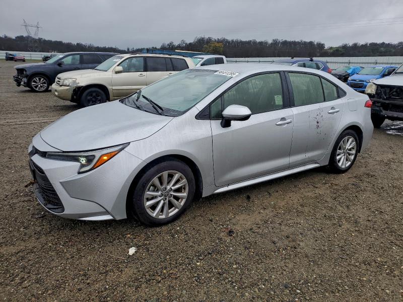 TOYOTA COROLLA LE 2024 with VIN JTDBCMFE5R3065867 - Photo from auction