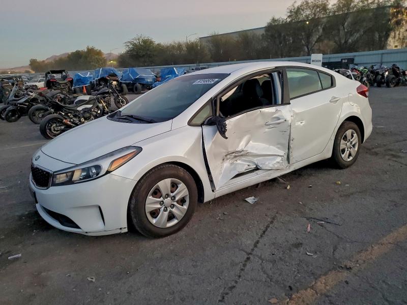 Photo 1 from auction – 2018 KIA FORTE LX with VIN 3KPFL4A74JE180645