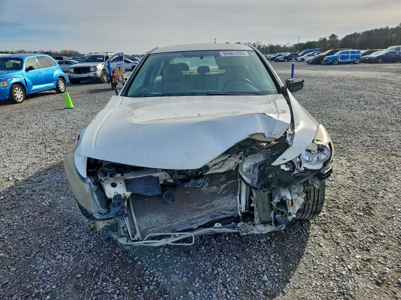 Photo 5 from auction – 2012 HONDA ACCORD with VIN 1HGCP2F32CA225879