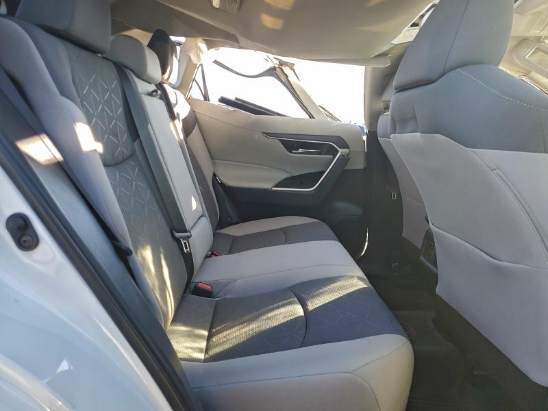 Photo 11 from auction – 2021 TOYOTA RAV4 XLE with VIN 2T3P1RFV0MC201385