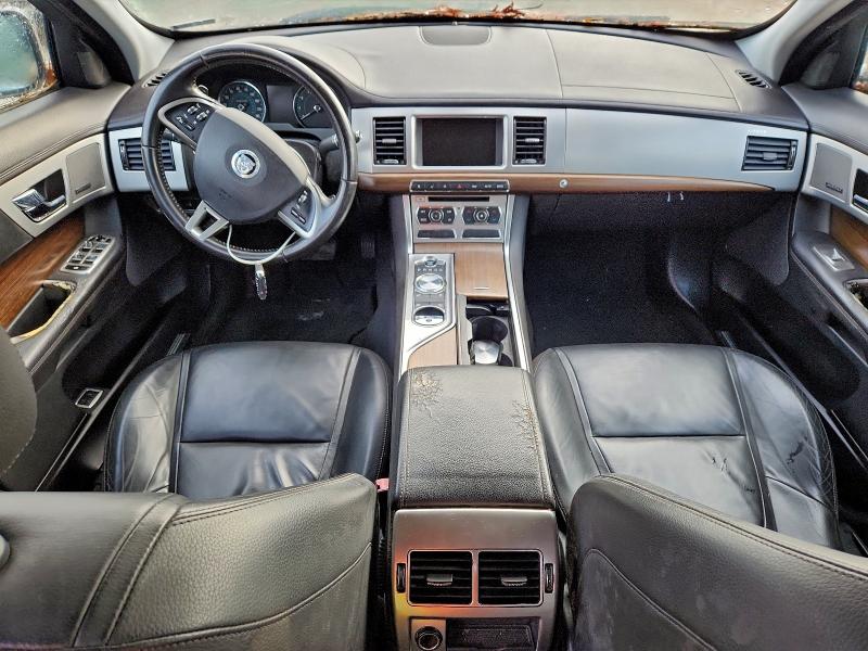 Photo 8 from auction – 2013 JAGUAR XF with VIN SAJWJ0EF0D8S79690