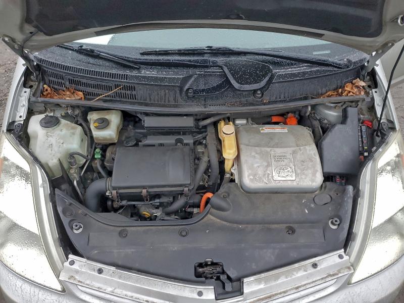 Photo 11 from auction – 2004 TOYOTA PRIUS with VIN JTDKB20U240116145