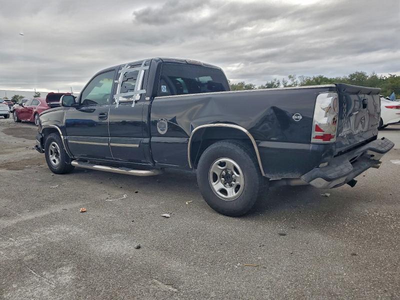 Photo 2 from auction – 2003 CHEVROLET SILVERADO with VIN 2GCEC19V631271476