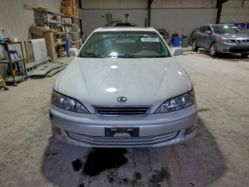 Photo 5 from auction – 2000 LEXUS ES 300 with VIN JT8BF28G6Y0284698