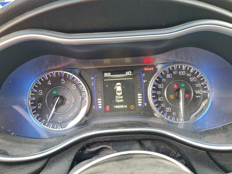 Photo 9 from auction – 2015 CHRYSLER 200 LIMITE with VIN 1C3CCCAB8FN635456