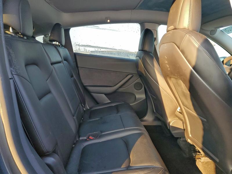 Photo 11 from auction – 2021 TESLA MODEL Y with VIN 5YJYGAEE5MF265707